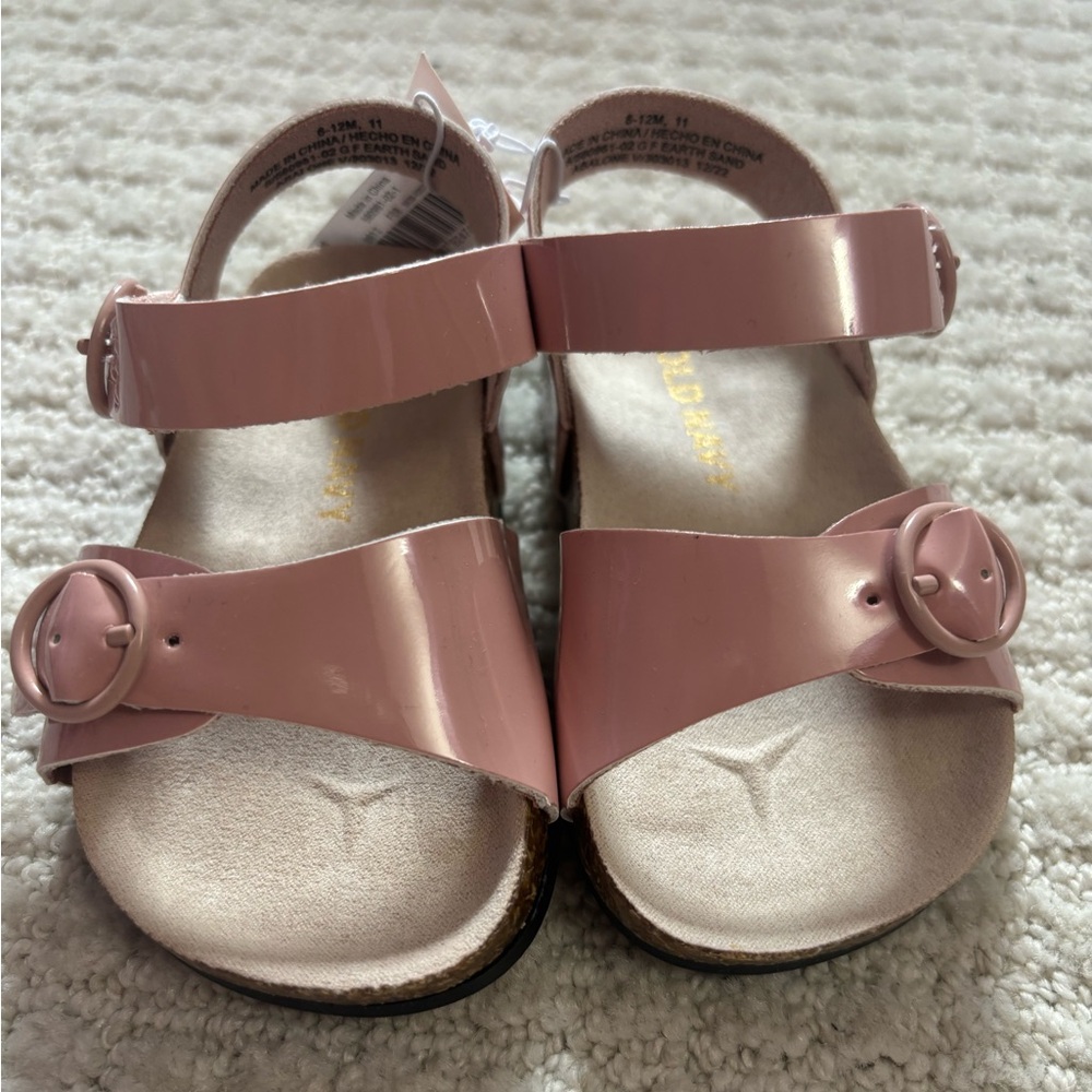 Old Navy sandals size 6-12m